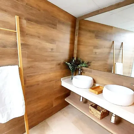 Apartment Entrenaranjos